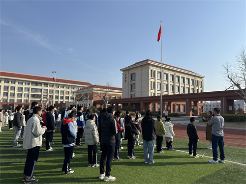 國旗下講話.jpg 國旗下講話.jpg