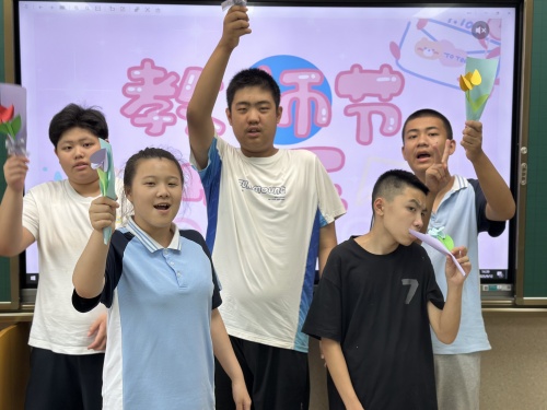 教師節(jié)2.jpg 教師節(jié)2.jpg